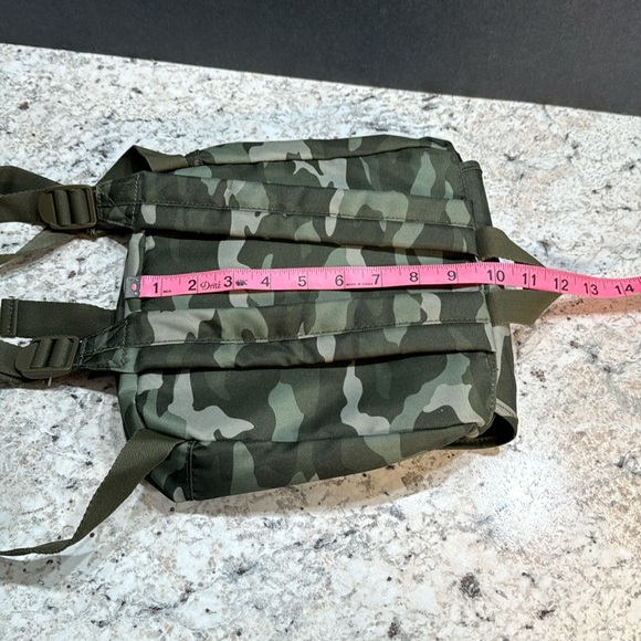 Victorias Secret Pink Camo Mini Bag/Backpack. - Picture 6 of 7